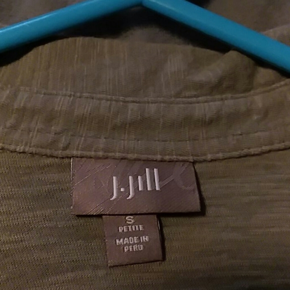 Top - Picture 2 of 2